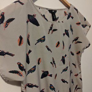 *Free if Bundled* H&M | Bird Print Short Sleeve Top